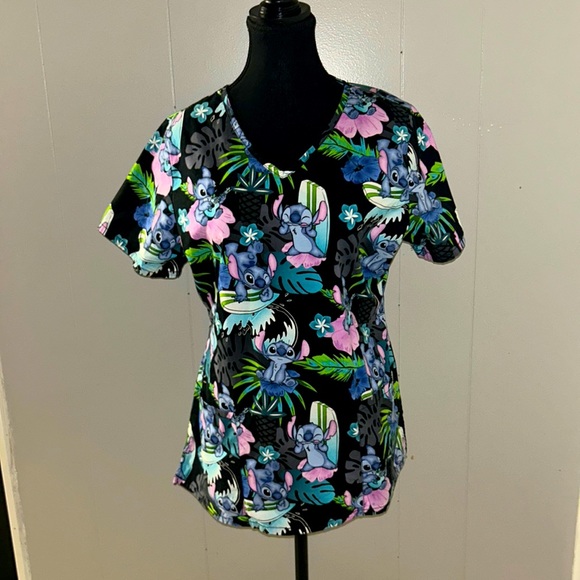 DISNEY LILO & Stitch Size Medium with Front Pockets Scrub Top (T-Shirt) NWOT $55 - Picture 3 of 11